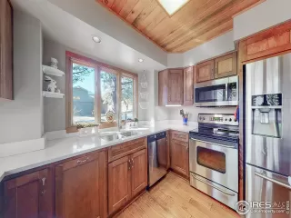 Photo #5: 934814 Listing