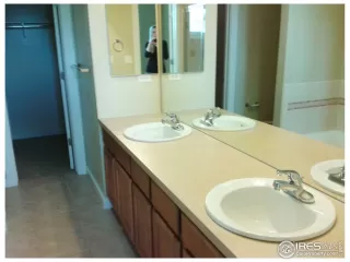 Photo #4: 934847 Listing