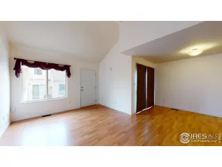 Photo #4: 934867 Listing