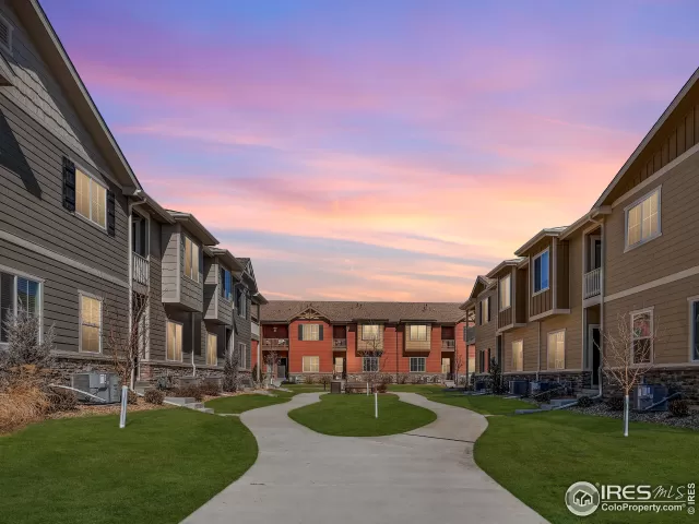 MLS: 934888 Condo For Sale