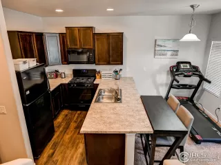 Photo #4: 934888 Listing