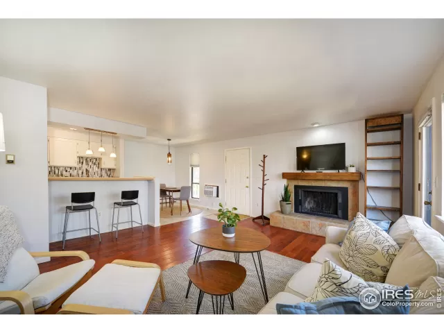 MLS: 934918 Condo For Sale