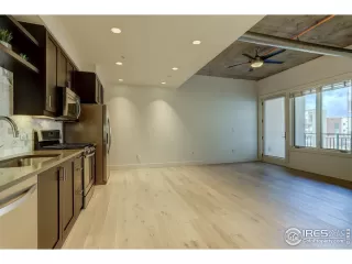 Photo #1: 934957 Listing