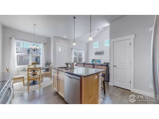 Photo #5: 934965 Listing