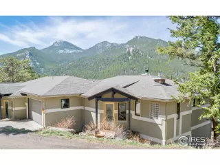 Photo #1: 935021 Listing