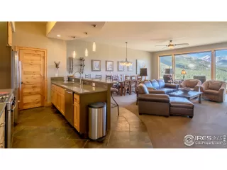 Photo #5: 935021 Listing