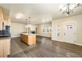 Photo #6: 935031 Listing