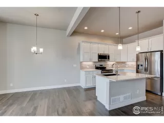 Photo #4: 935045 Listing