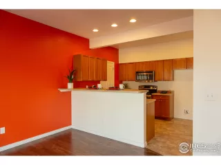 Photo #5: 935057 Listing