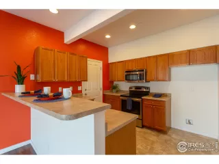 Photo #6: 935057 Listing