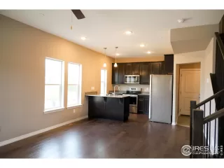 Photo #4: 935096 Listing