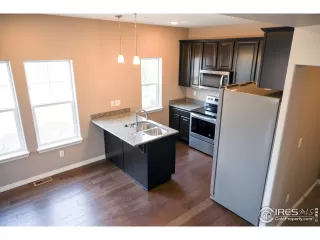 Photo #6: 935096 Listing