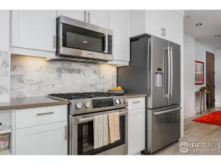 Photo #4: 935152 Listing 