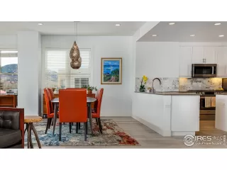 Photo #5: 935152 Listing 