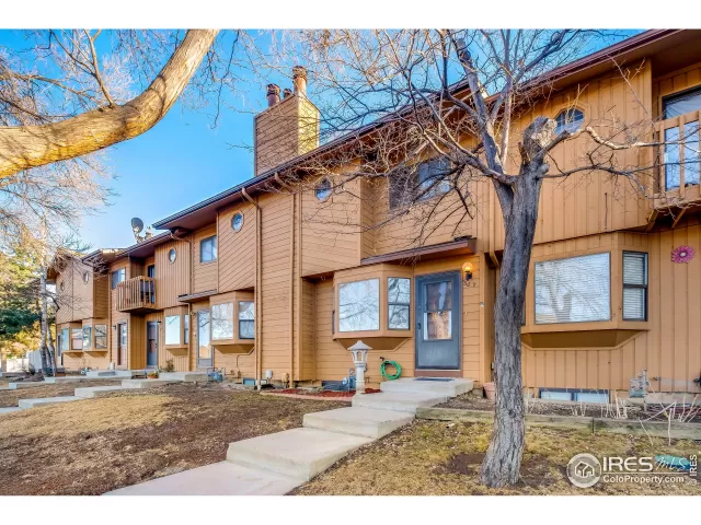 MLS: 935155 Condo For Sale