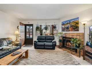 Photo #4: 935155 Listing