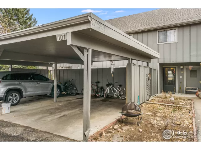 MLS: 935180 Condo For Sale