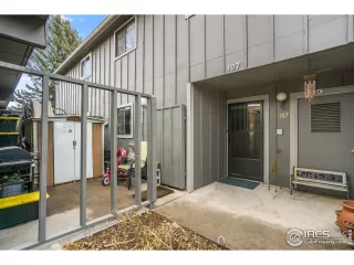 Photo #2: 935180 Listing