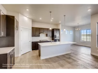 Photo #4: 935182 Listing 