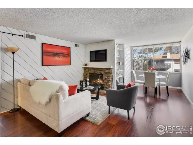 MLS: 935187 Condo For Sale