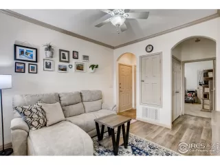 Photo #2: 935236 Listing