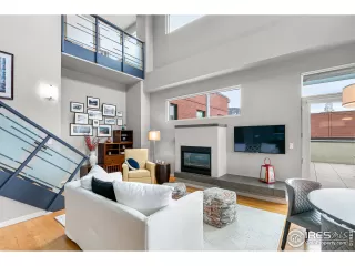 Photo #2: 935272 Listing