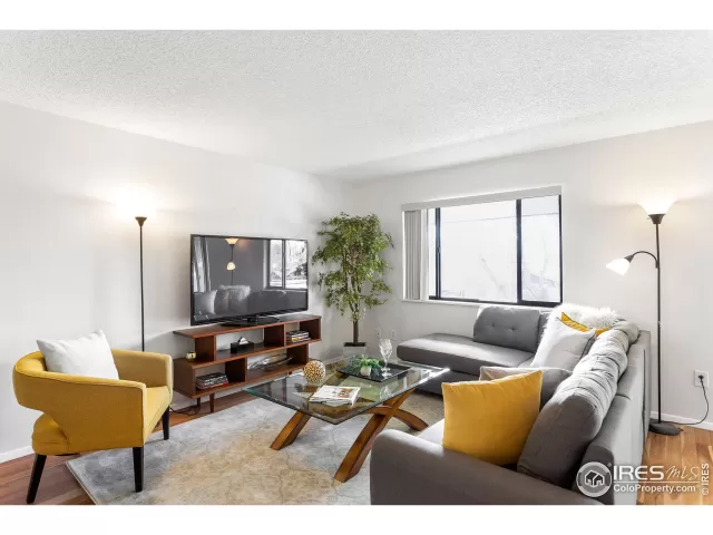 MLS: 935285 Condo For Sale