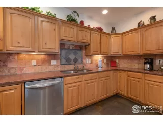 Photo #5: 935366 Listing