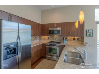 Photo #4: 935405 Listing