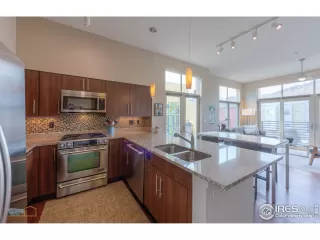 Photo #5: 935405 Listing