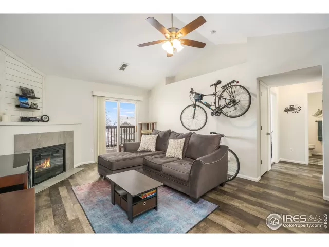 MLS: 935541 Condo For Sale