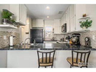 Photo #2: 935541 Listing