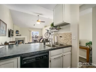 Photo #4: 935541 Listing