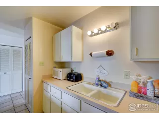 Photo #4: 935558 Listing