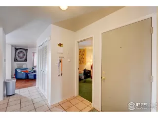 Photo #5: 935558 Listing