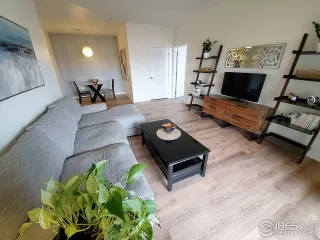 Photo #5: 935574 Listing