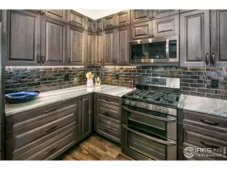 Photo #5: 935647 Listing 