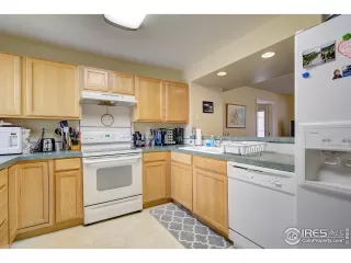 Photo #5: 935673 Listing