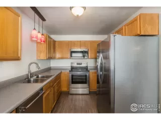 Photo #5: 935705 Listing