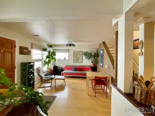 Photo #5: 935837 Listing 