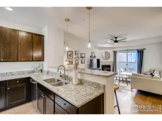 Photo #6: 935954 Listing