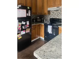 Photo #5: 935972 Listing