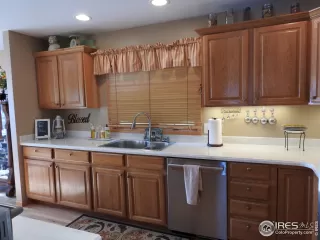 Photo #4: 935976 Listing