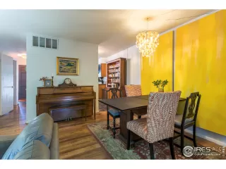 Photo #6: 936040 Listing