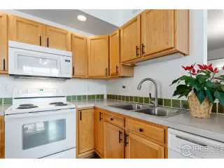 Photo #2: 936043 Listing 