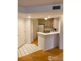 Photo #4: 936066 Listing