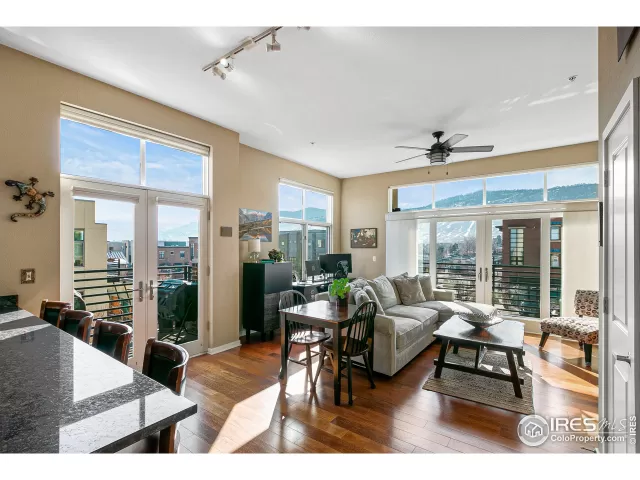 MLS: 936092 Condo For Sale