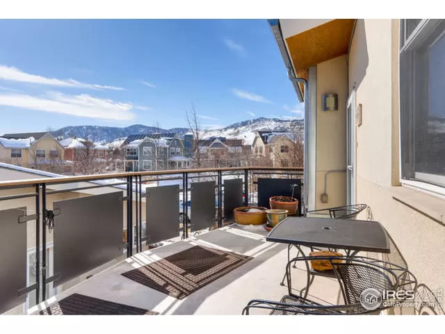 MLS: 936127 Condo For Sale