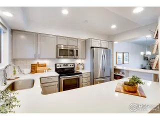 Photo #1: 936129 Listing