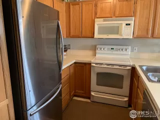 Photo #5: 936172 Listing